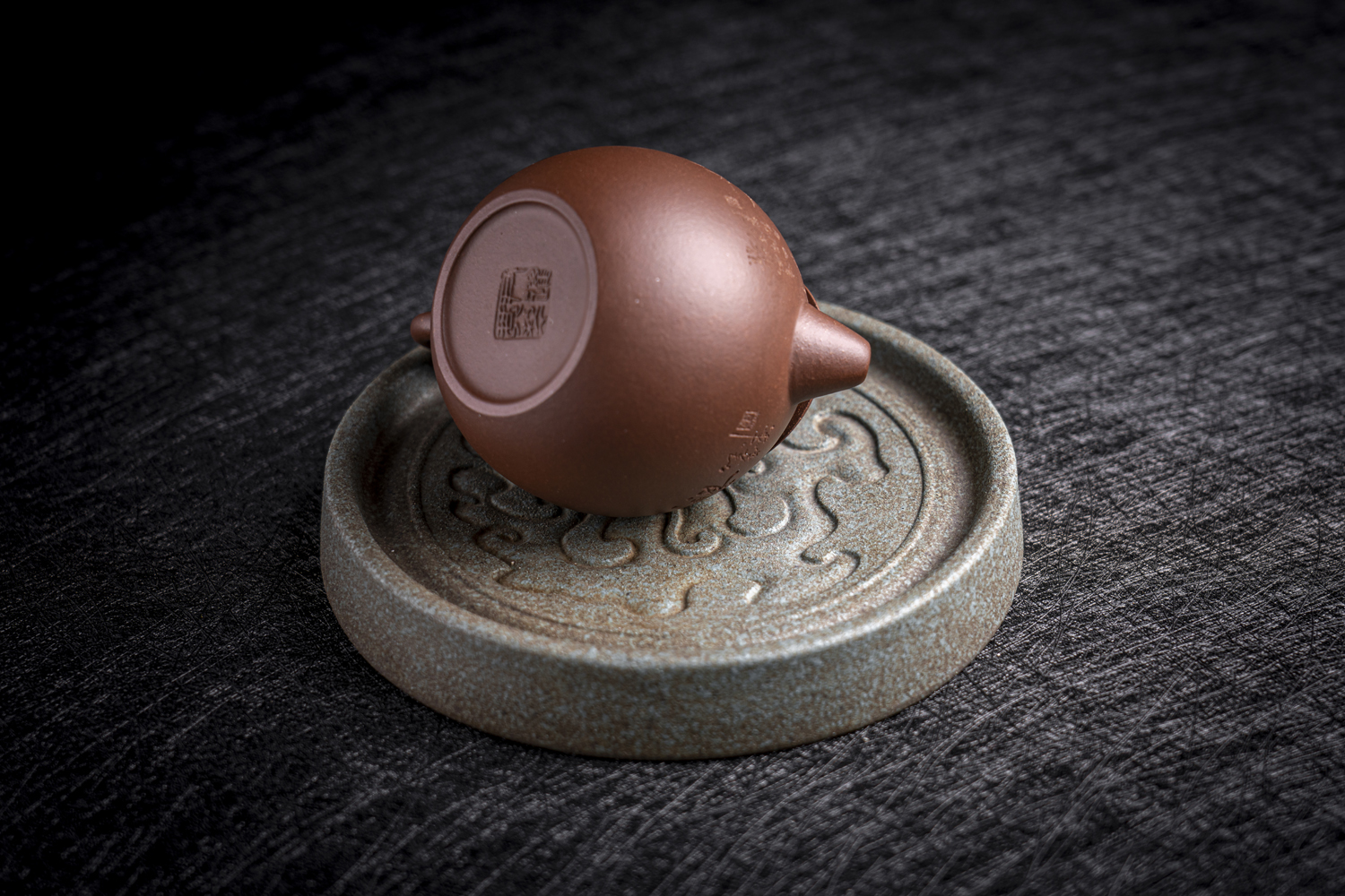 Image "Oeuf de dragon" DE YIXING 宜興龙蛋